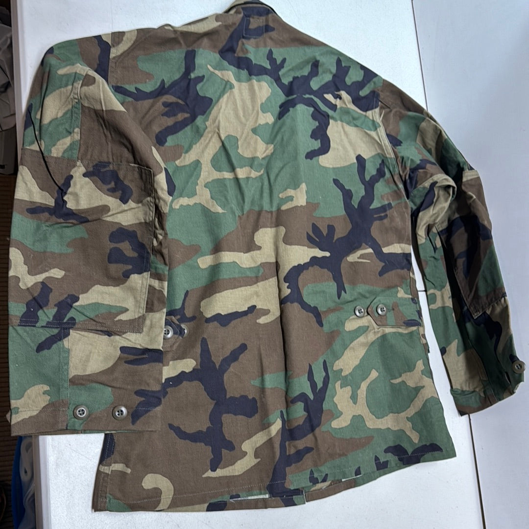 Vintage US Military Camo Jacket Small Short