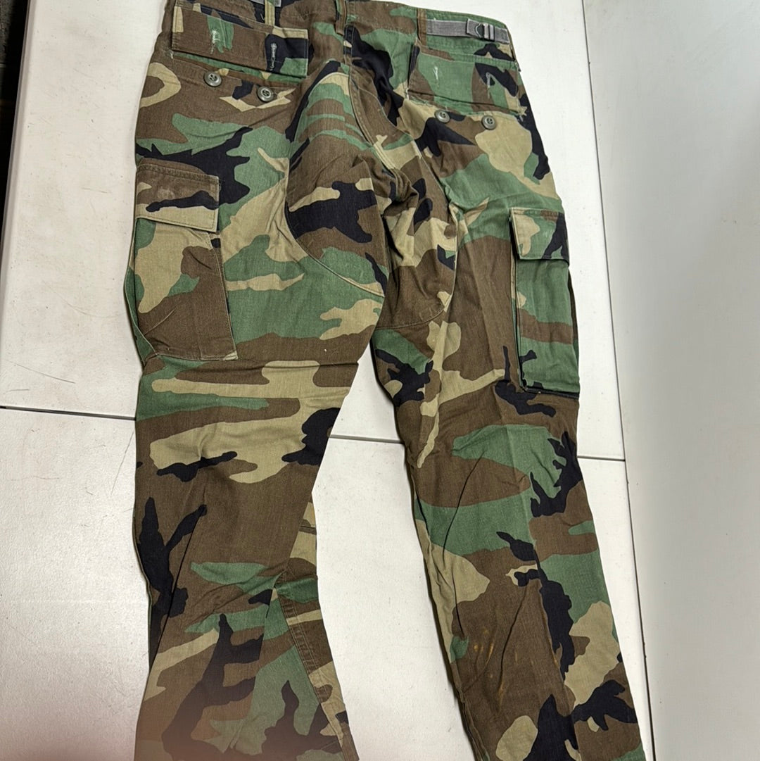 US Army Camo Cargo Pants Size Medium X-Short