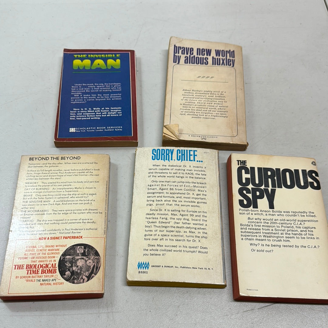 Lot of 5 vintage paperback science fiction books