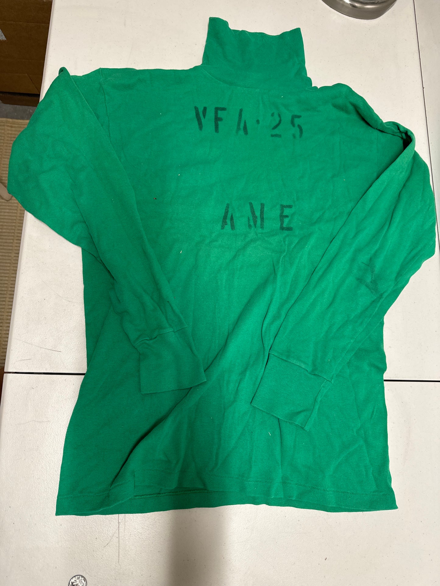 U.S. Navy Flight Deck Mock Neck Jersey Green Size Large Military Long Sleeve