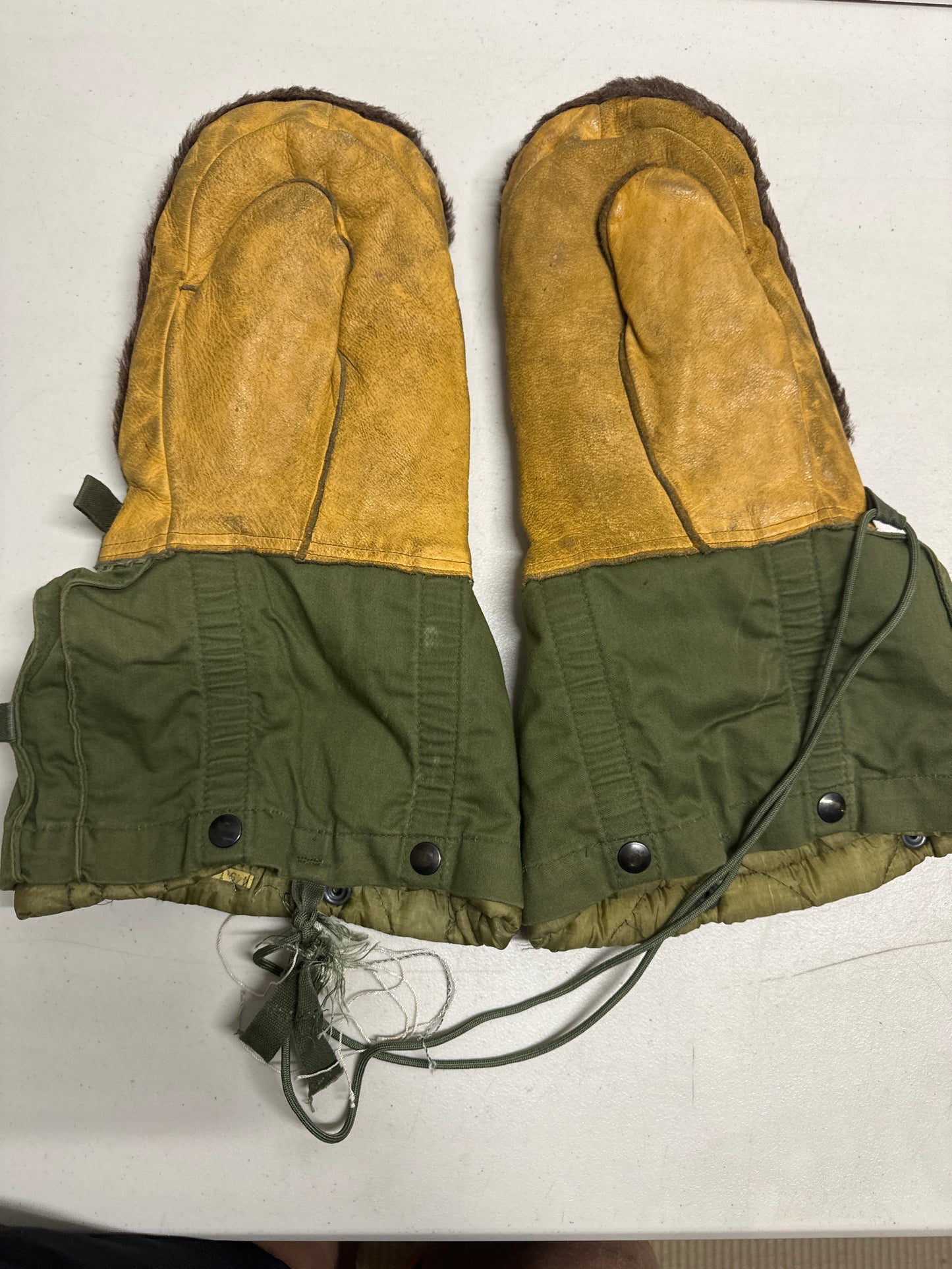 US Military Mitten Set Extreme Cold Weather