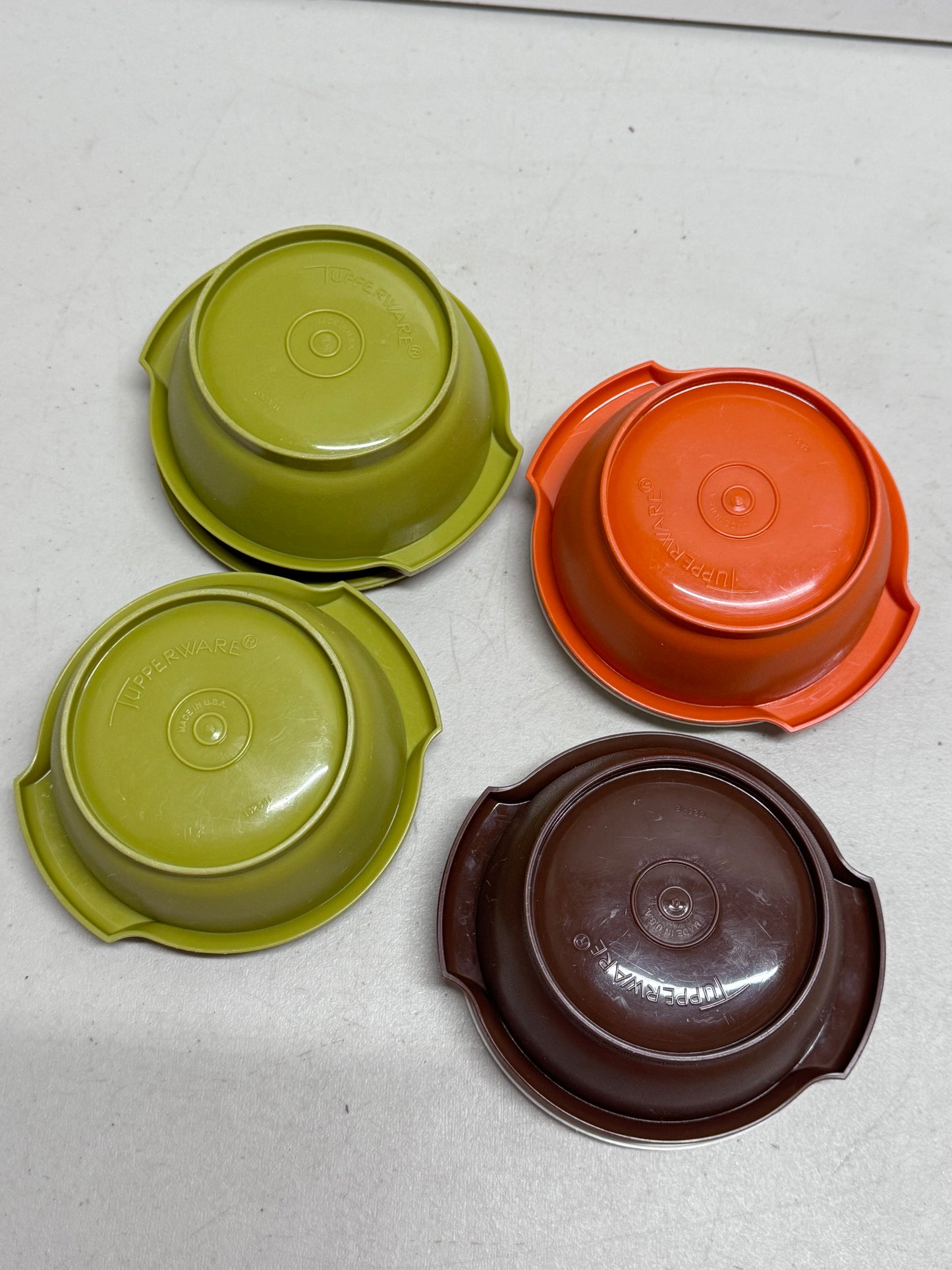 Vintage Tupperware servalier bowls lot of 4