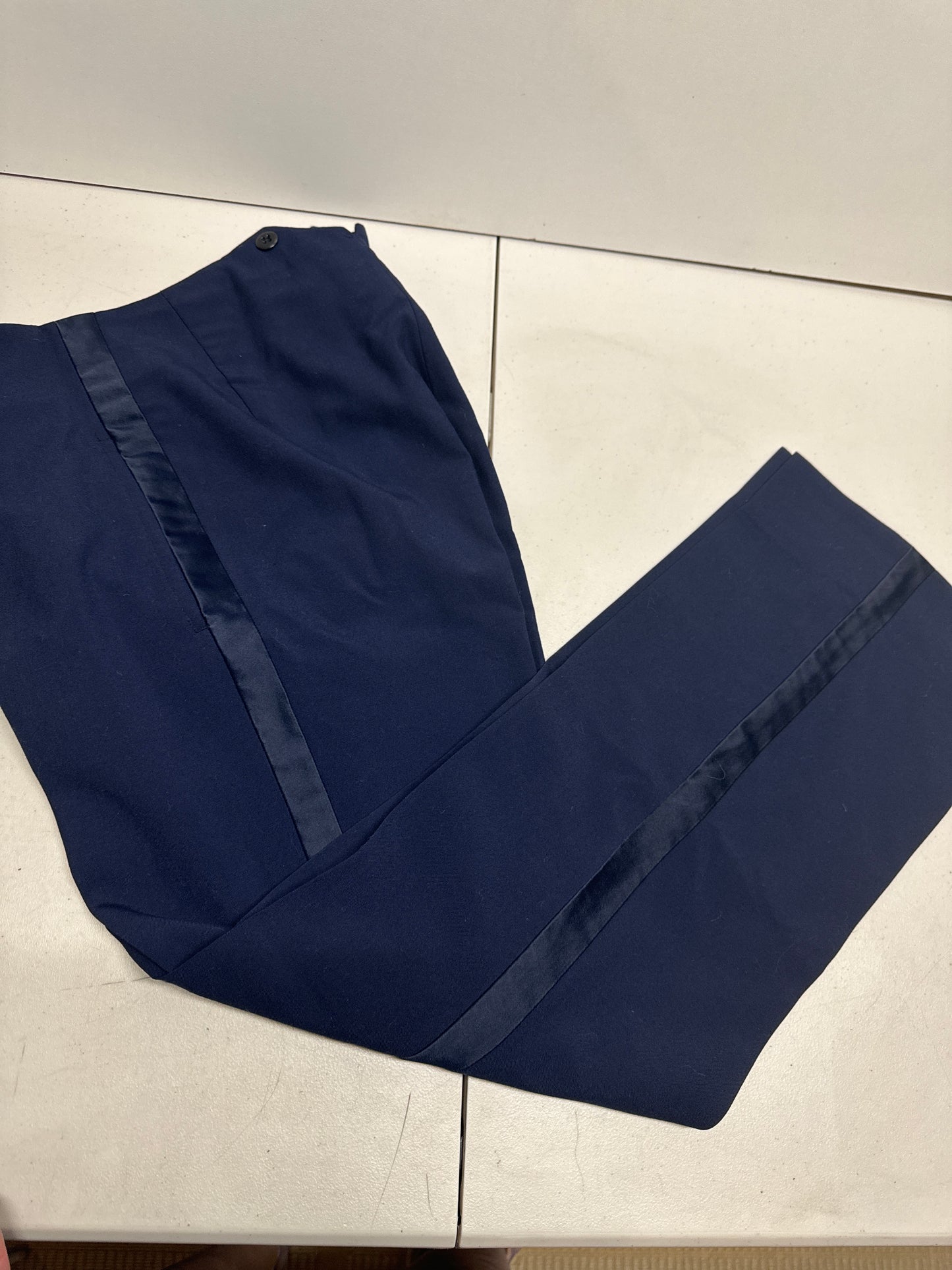 US Airforce Dress Uniform Jacket 38R and Pants 32" X 29.5"